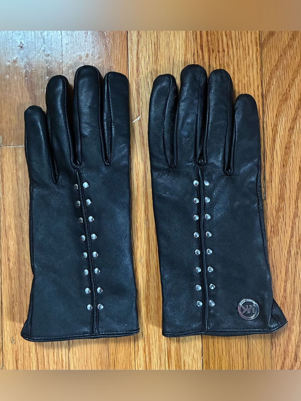 Michael Kors Black Leather Studded Logo Lined Wrist Gloves Women’s Size M